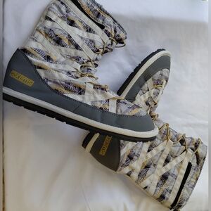Pakems Patterned Winter Boots W/8 Fury Inside, Pockets, adjustable